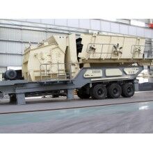 河南履帶移動破篩一體機，對付分散物料有高招Z98